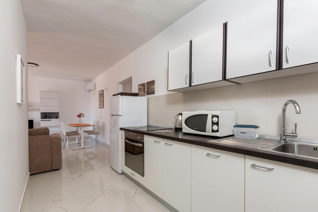 Apartments Mandic Pula Ngoại thất bức ảnh