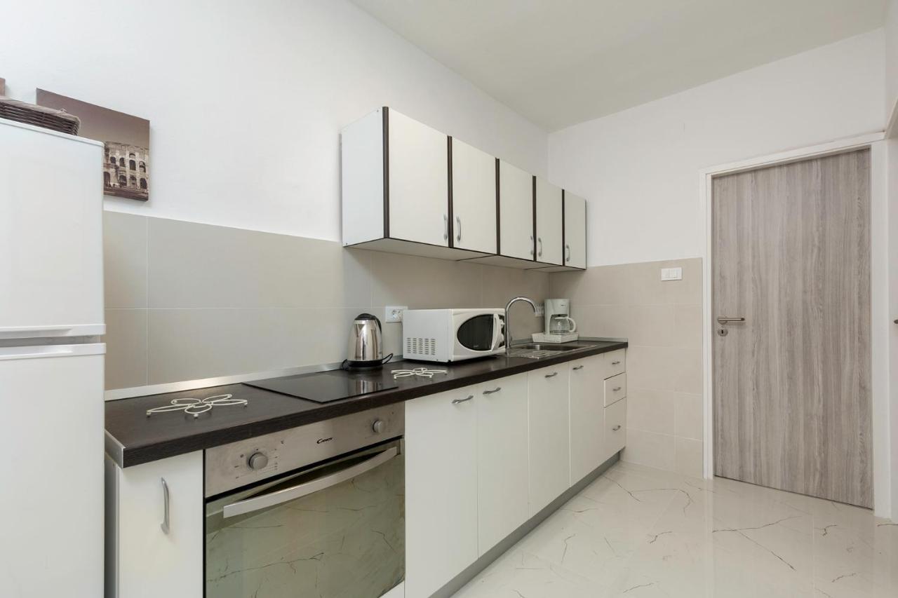 Apartments Mandic Pula Ngoại thất bức ảnh